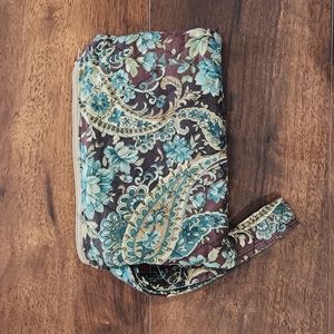 Custom handmade wristlet 8" by 5"